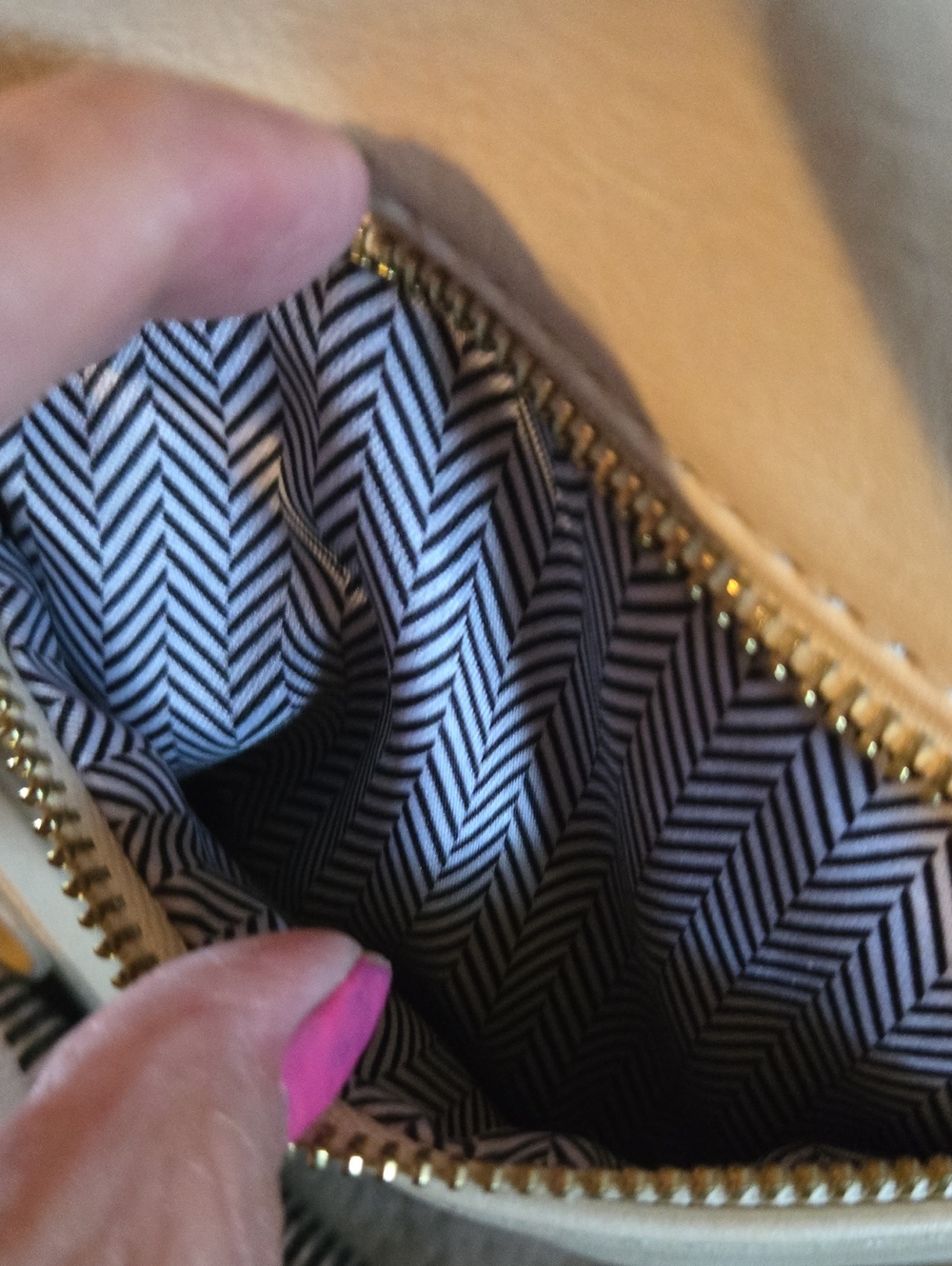 Leather Classic Cream Crossbody Bag with Tassel Accent - Picture 3 of 4